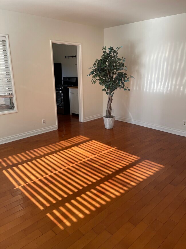 Foto del edificio - 843 6th St