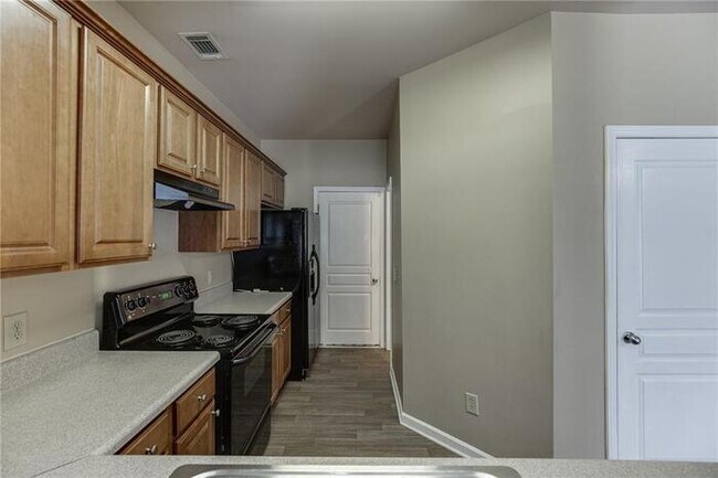 Building Photo - 314 Oakland Hills Way