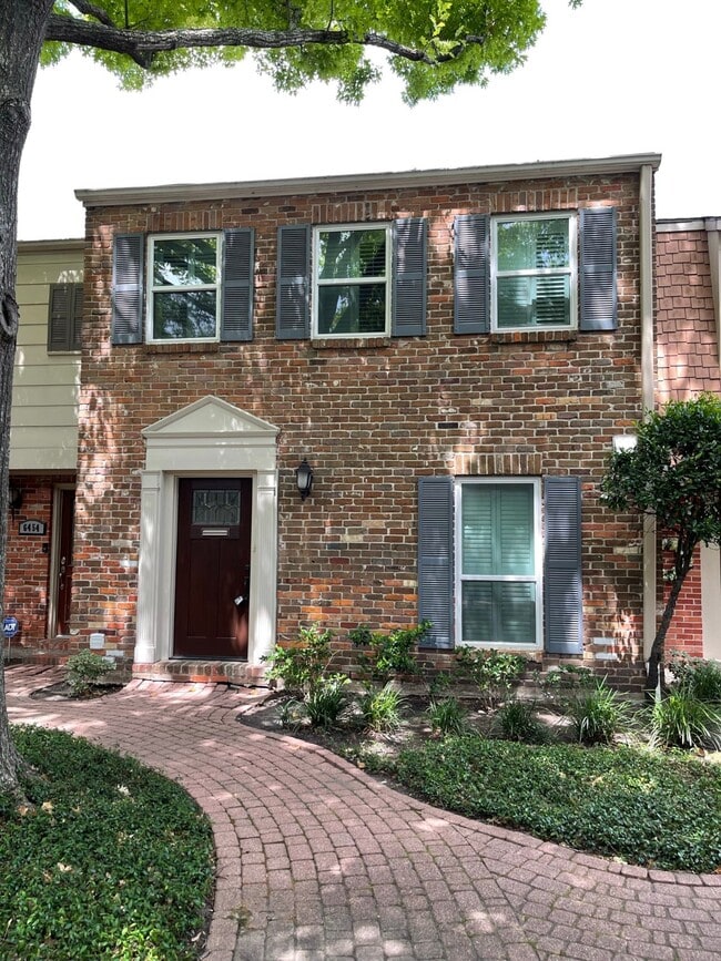 Foto del edificio - 6452 Olympia Dr