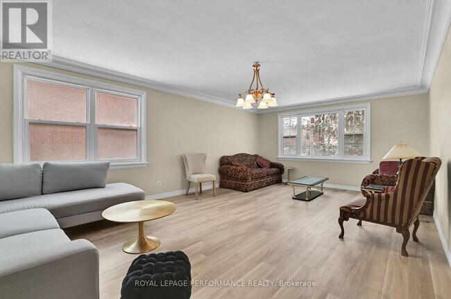 Photo du bâtiment - 474 Vernon Ave