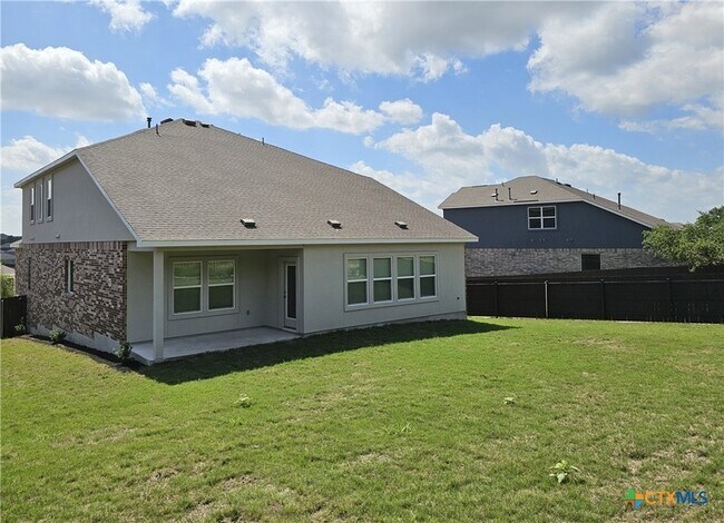 Building Photo - 2105 Four Waters Lp