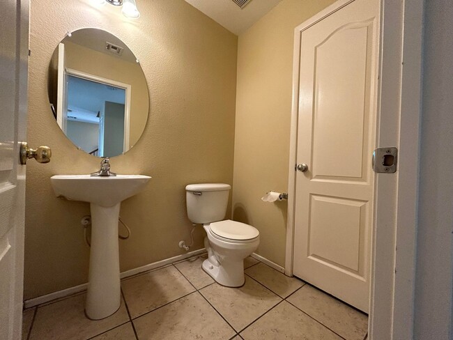 Building Photo - 4 bedroom in Southern Highlands