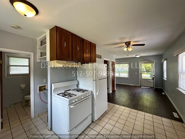 Foto del edificio - 307 Astor Ave