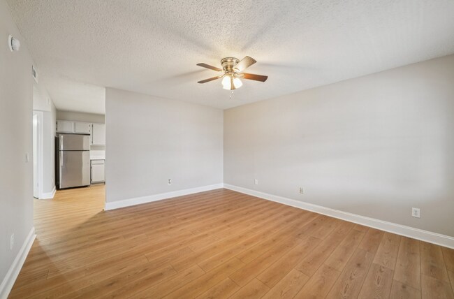 Interior Photo - Valley Square Apartments