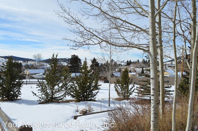 Foto del edificio - 1 br, 1 bath House - 413 Main St