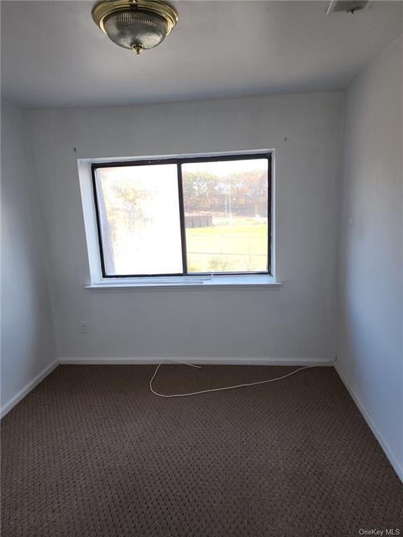 Building Photo - 221 Kennedy Dr