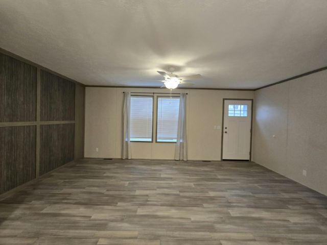 Foto del edificio - 437 Romeo Dr