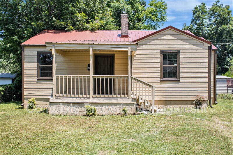 Primary Photo - 2216 Lee Ave SW