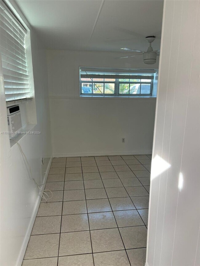 Foto del edificio - 2970 NW 15th St