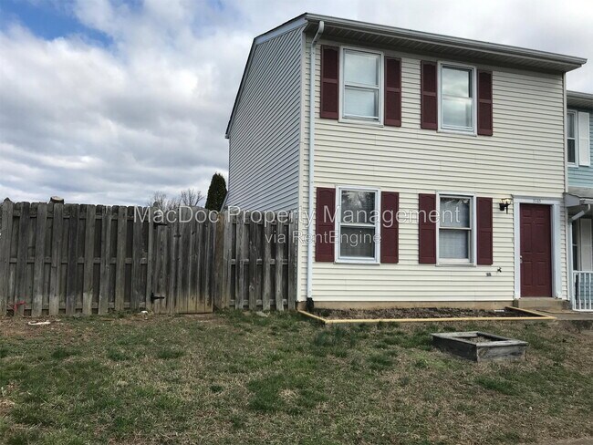 Foto del edificio - 5145 Cottonwood Ct