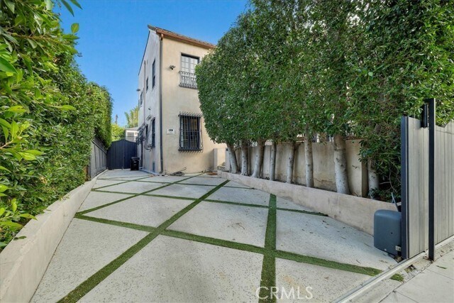 Foto del edificio - 1116 S Highland Ave