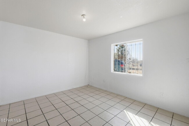 Building Photo - 13113 Violeta Ln