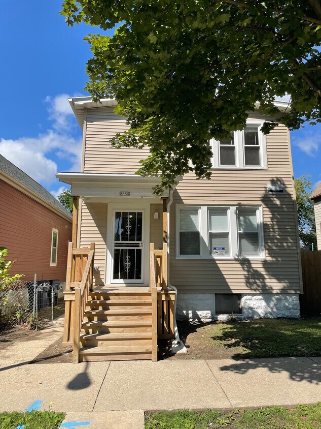 2655 N 15th St, Milwaukee, WI 53206 Apartments in Milwaukee, WI