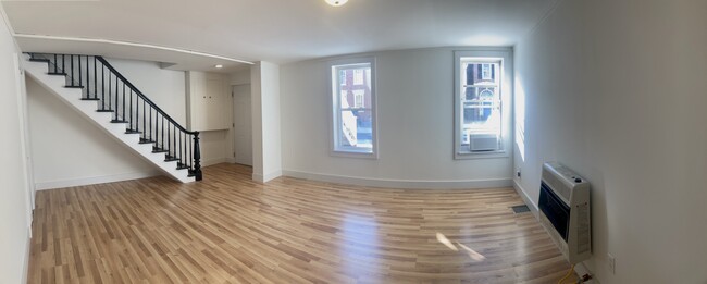 Building Photo - 210 Allen St