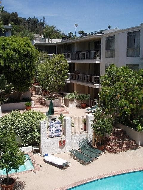Building Photo - 7270 Hillside Ave