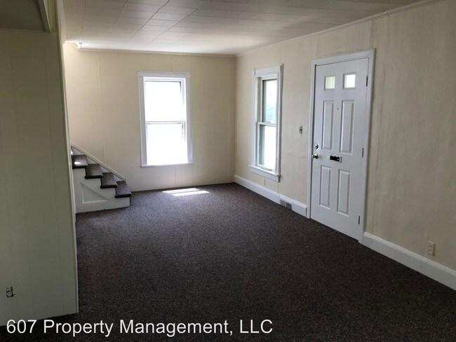 Building Photo - 4 br, 2 bath House - 133 Ackley Ave