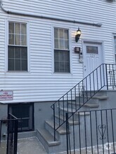Building Photo - 331 Monroe St
