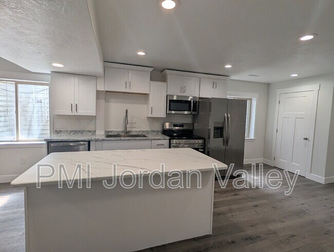 Foto del edificio - 14457 Gray Fox Dr