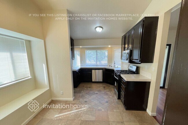 Foto del edificio - 4507 Sungate Dr