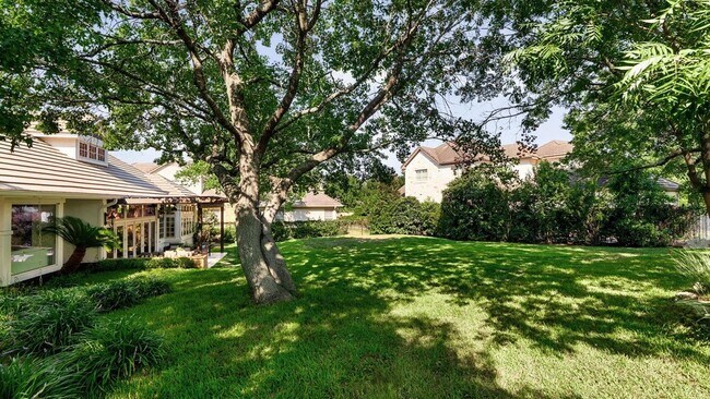 Foto del edificio - 2036 Wimberly Ln