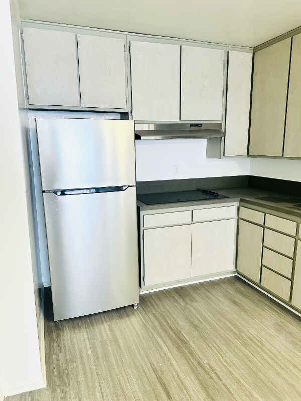 Foto del edificio - 440 Hayworth Ave