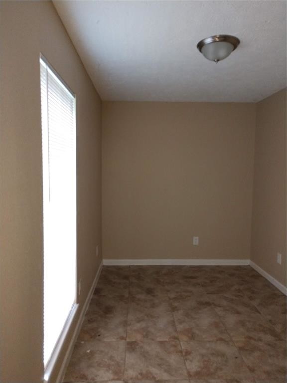 Foto del edificio - 2629 N Woodloch St