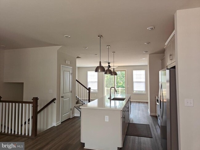 Building Photo - 9409 Barnes Lp