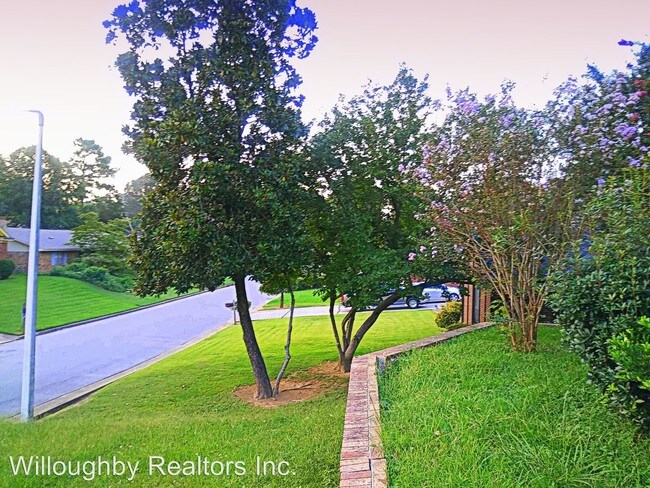Building Photo - 2766 Stage Park Dr