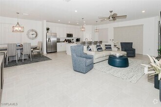 Building Photo - 5728 Oakmont Ct