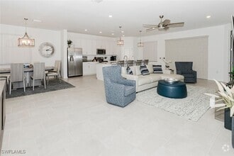 Building Photo - 5728 Oakmont Ct