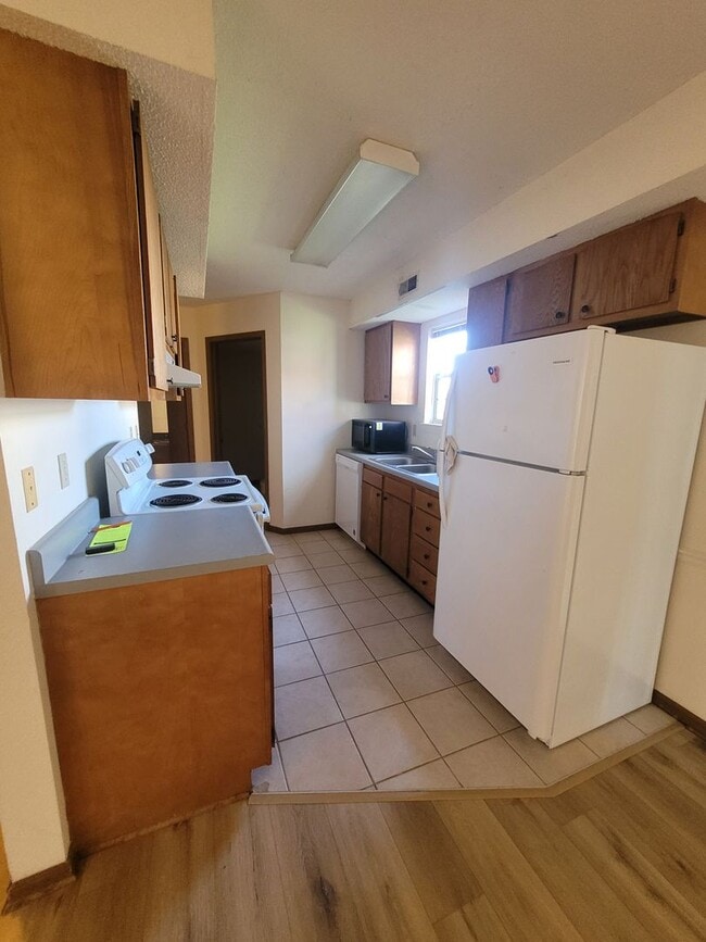Foto del edificio - 2301-2303 Monmouth Ct