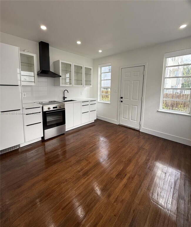 Foto del edificio - 723 2nd St