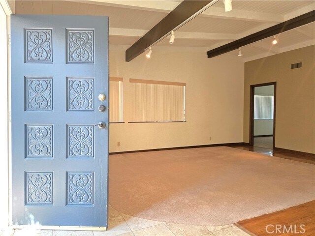 Foto del edificio - 24228 Ward St