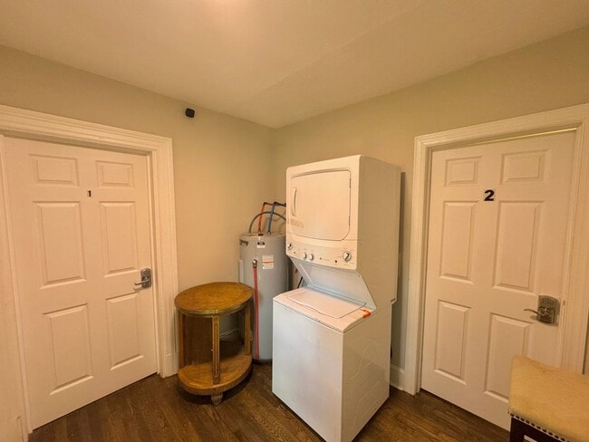 Building Photo - 237 Brevard St