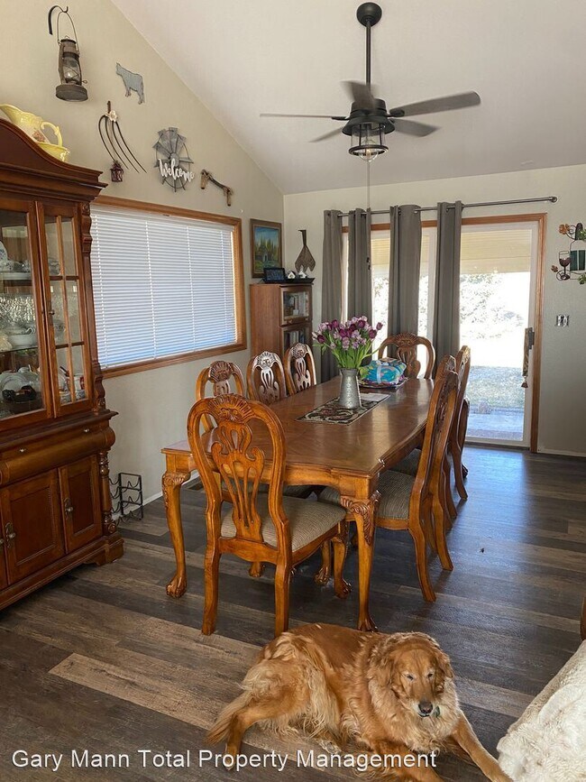 Foto del edificio - 3 br, 2 bath House - 3606 N Frontage Rd E