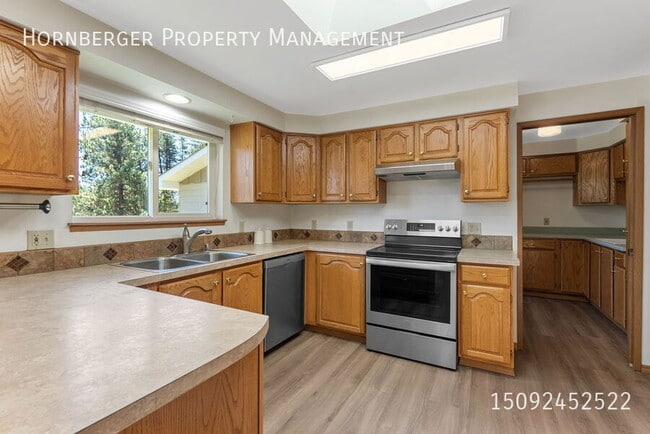 Building Photo - 4610 W S Oval Rd