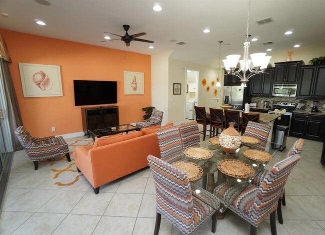 Building Photo - 510 Captiva Dr