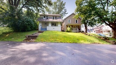 Building Photo - 238 Elmwood Dr