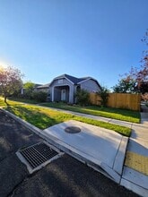 Building Photo - 20688 White Dove Ln