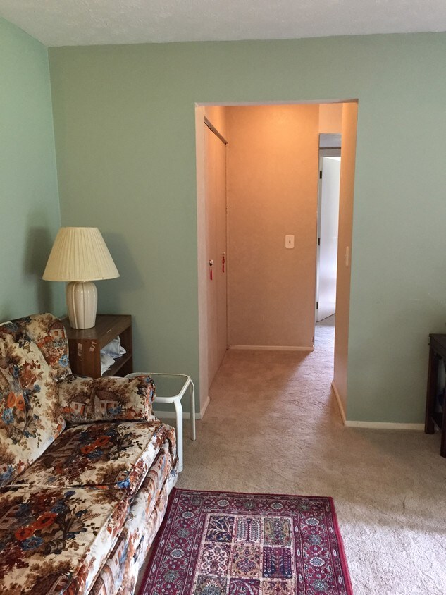 4324 Villa Dr Unit 2, Blue Ash, OH 45242 Condo for Rent in Blue Ash