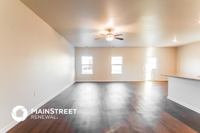 Building Photo - 1001 Pilgrim Ln