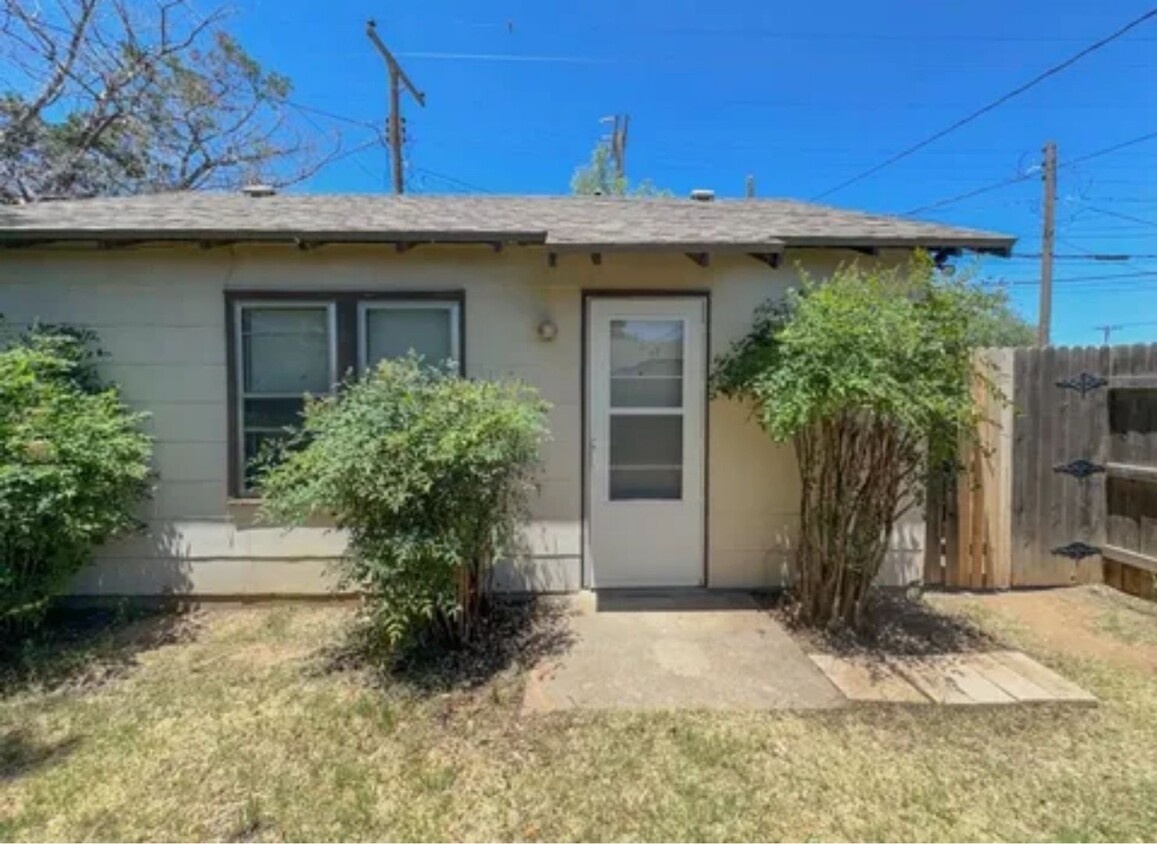 Primary Photo - 2506 26th St