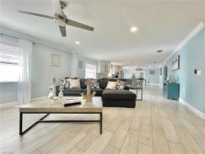 Foto del edificio - 607 102nd Ave N