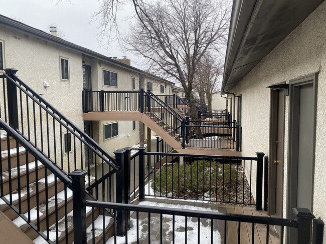 Building Photo - 1543 Millpond Ct