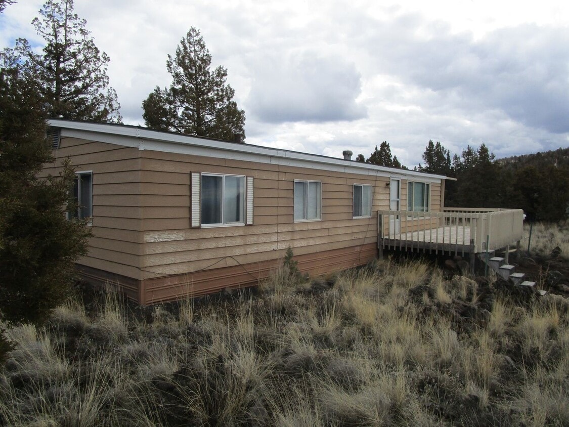 6597 SE Scenic Dr, Prineville, OR 97754 House Rental in Prineville