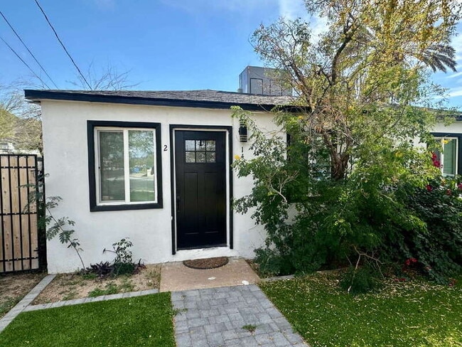 Foto del edificio - 1447 E Mountain View Rd