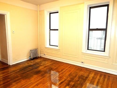 Building Photo - 4530 Broadway