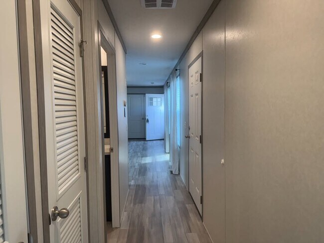 Foto del edificio - 5404 S Deadwood Dr