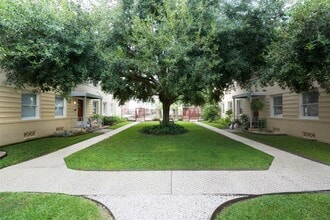 Building Photo - 1917 Prospect St