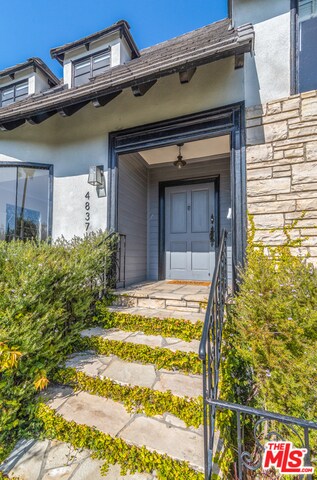 Building Photo - 4837 Bonvue Ave